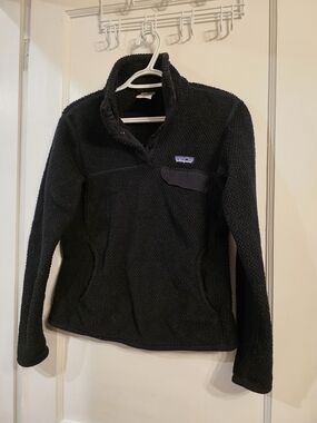 Patagonia Black Women's Fleece Pullover Sweater